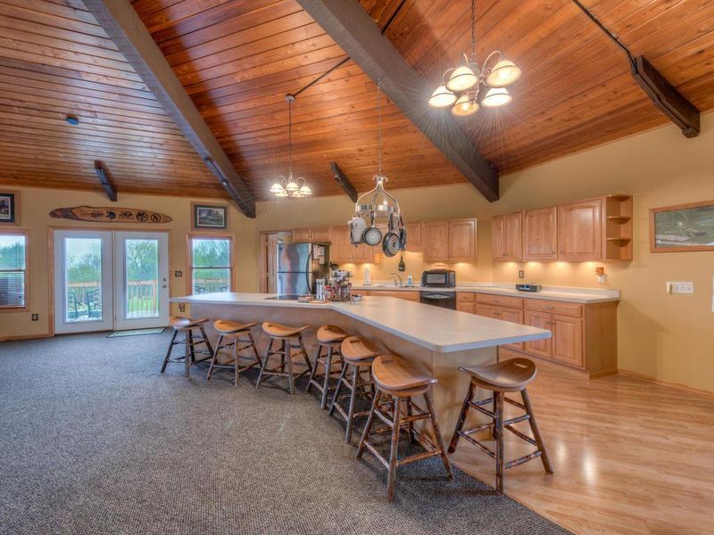 215 Skyline Dr, Wabasha, MN 55981