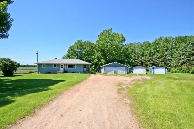 19747 Hamlet Ave, Silver Lake, MN 55381