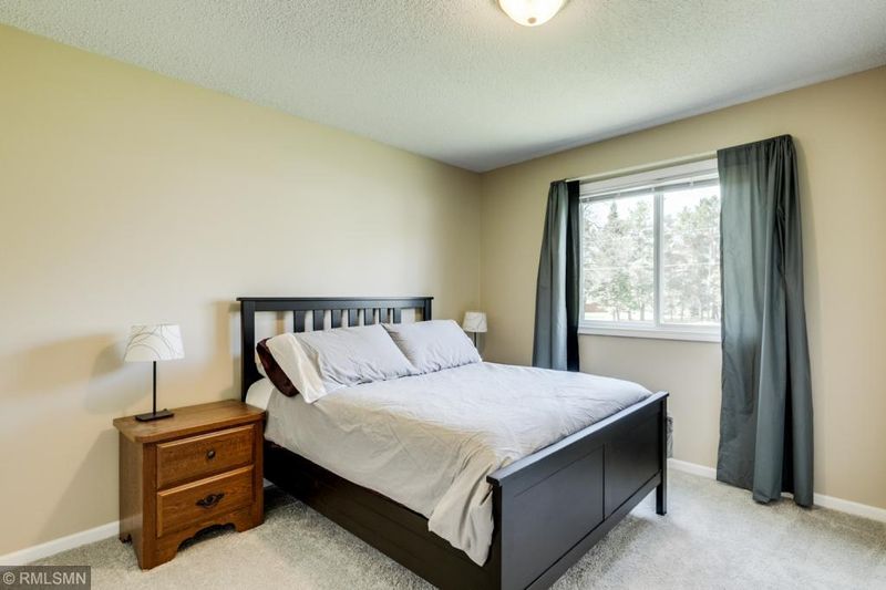 11349 Georgia Ave N, Champlin, MN 55316