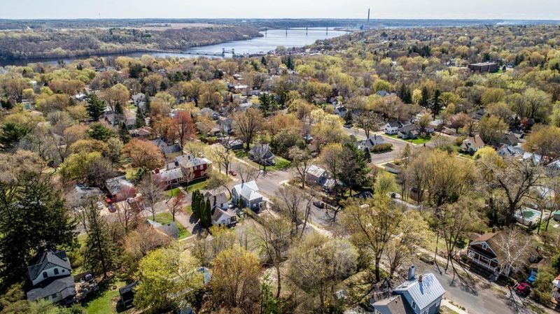 616 Hickory St W, Stillwater, MN 55082
