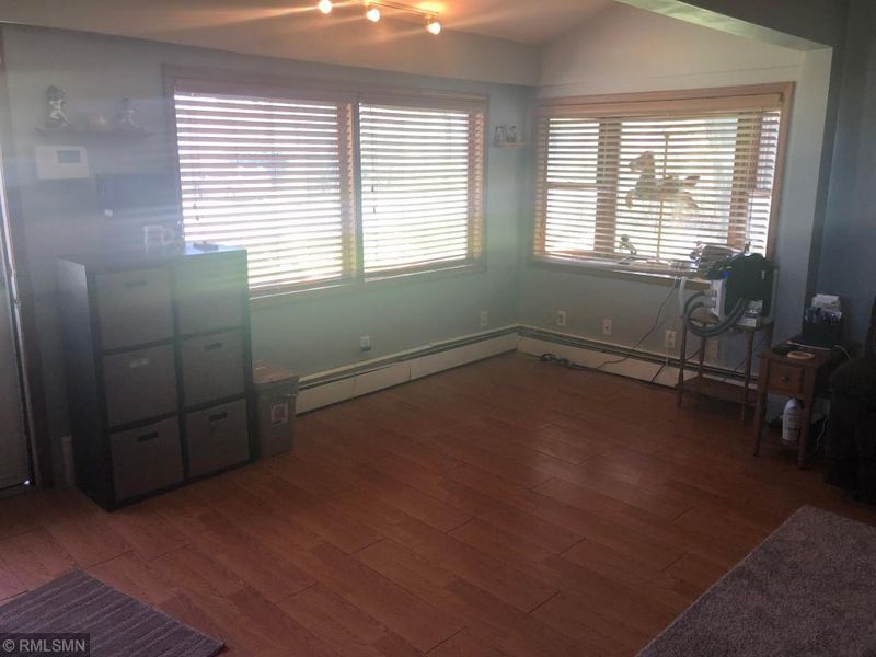 2091 Birmingham St, Maplewood, MN 55109