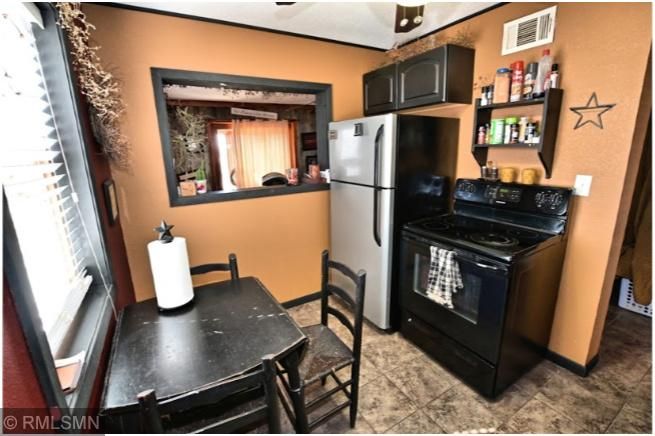 719 NE 5th St, Grand Rapids, MN 55744