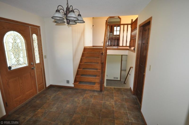 15854 Roanoke St NW, Andover, MN 55304