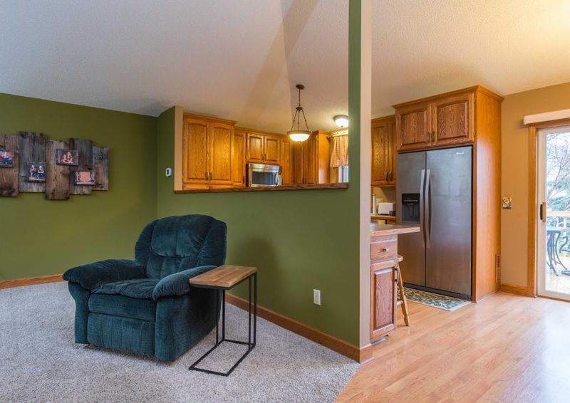 8680 Joliet Ave S, Cottage Grove, MN 55016