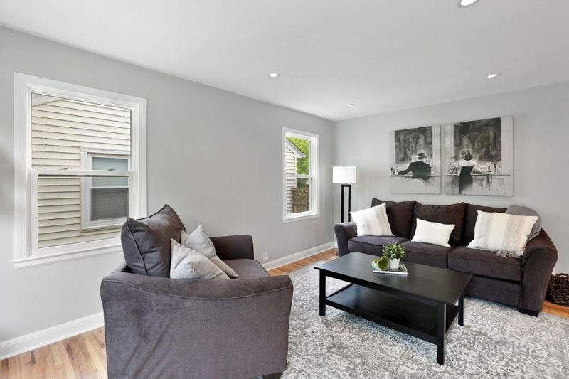 2812 Jersey Ave S, Saint Louis Park, MN 55426