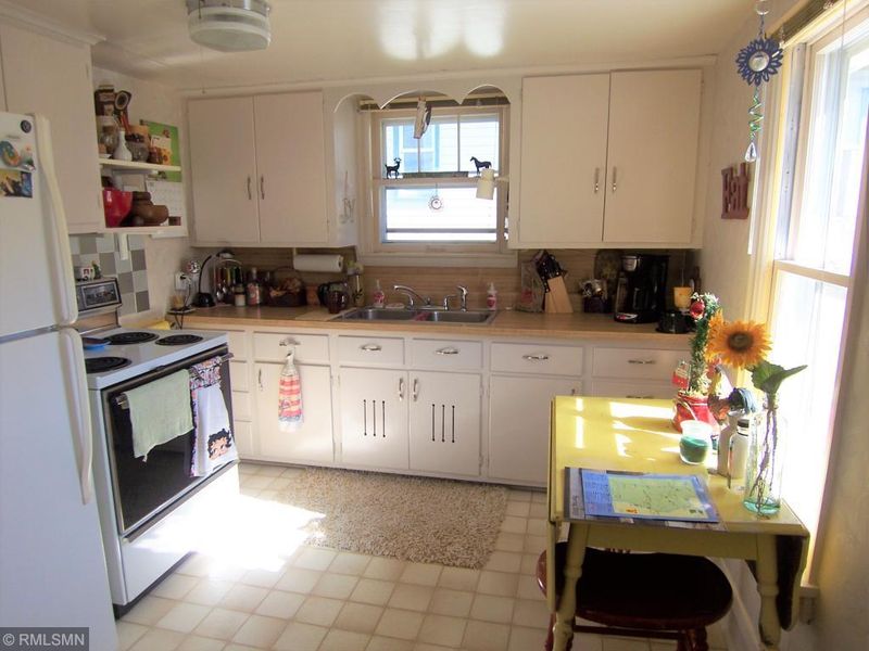 4958 Stewart Ave, White Bear Lake, MN 55110