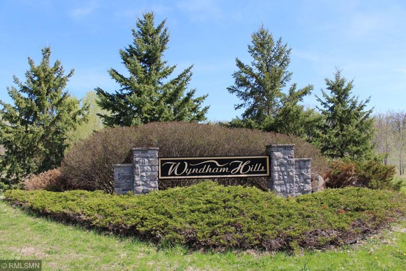 1638 River Shore Dr, Hastings, MN 55033