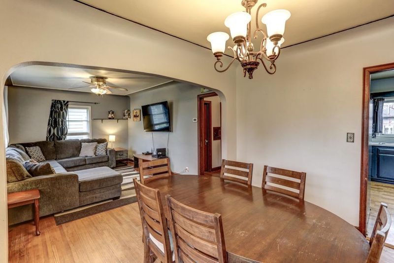 649 4th Avenue S, South Saint Paul, MN 55075