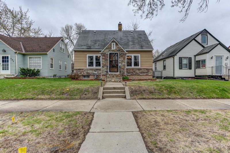 649 4th Avenue S, South Saint Paul, MN 55075