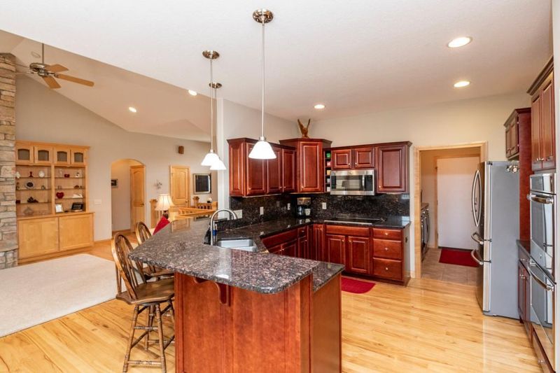 3416 Limerick Ln NE, Rochester, MN 55906