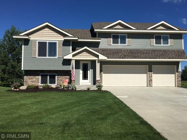 817 Cole Ave, Montrose, MN 55363
