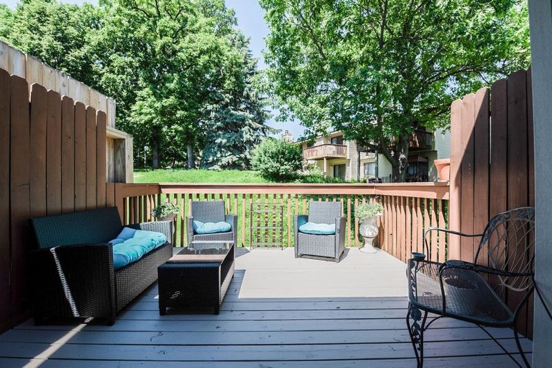 410 Pleasant Dr, Hastings, MN 55033