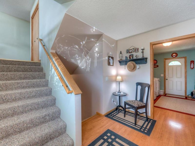 403 Delmar Ave, Osceola, WI 54020