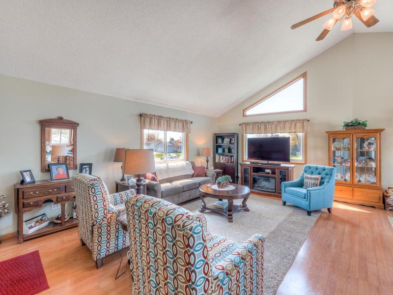 403 Delmar Ave, Osceola, WI 54020