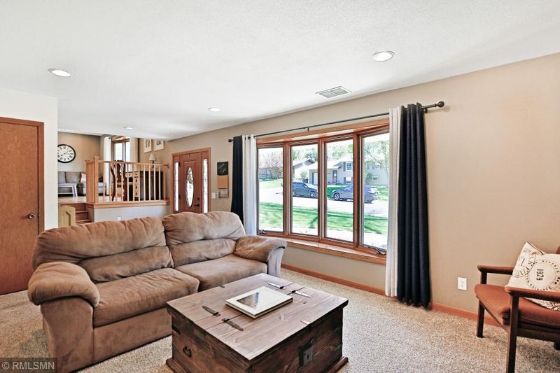 8035 Ingleside Ave S, Cottage Grove, MN 55016