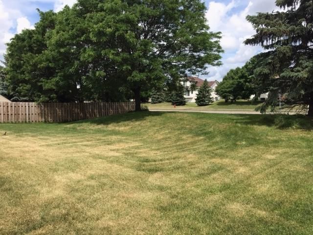 3304 Daylily Ave N, Brooklyn Park, MN 55443