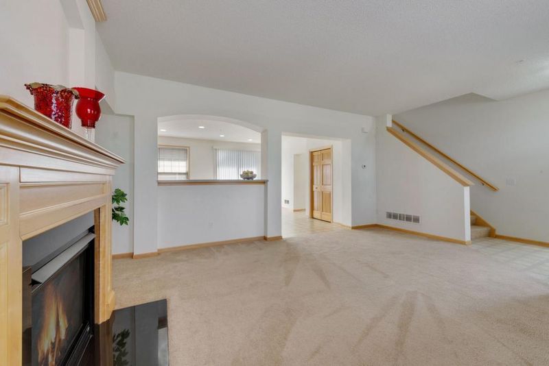 8348 Labont Way, Eden Prairie, MN 55344