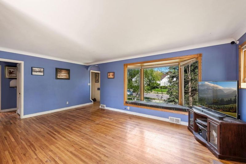 4352 Elliot Ave, Minneapolis, MN 55407