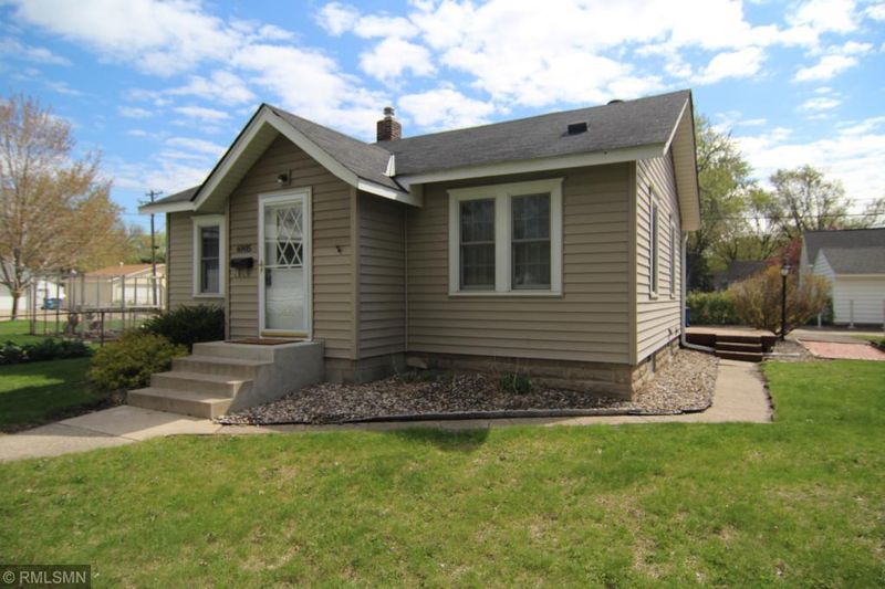 6905 Russell Ave S, Richfield, MN 55423