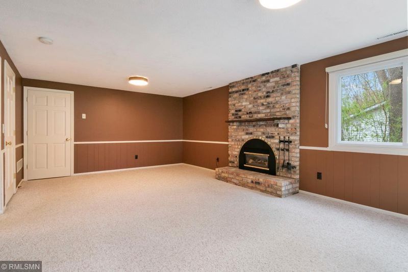 4368 Svensk Ln, Eagan, MN 55123
