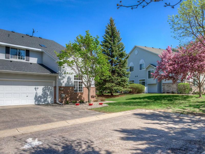 17839 Cobblestone Way, Eden Prairie, MN 55347