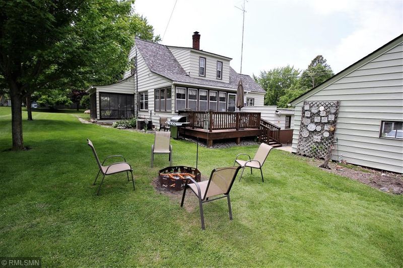 22 5th Ave N, Sauk Rapids, MN 56379