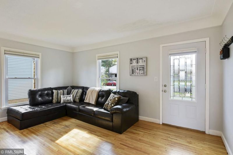 3609 Quebec Ave S, Saint Louis Park, MN 55426