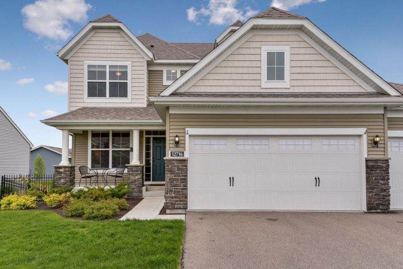 12716 Glenhurst Ave, Savage, MN 55378