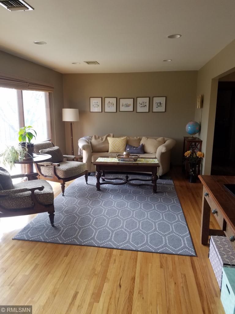 1420 Jordan Ave S, Saint Louis Park, MN 55426