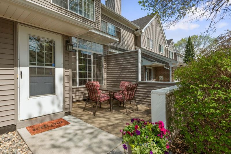 18154 Settlers Way, Eden Prairie, MN 55347