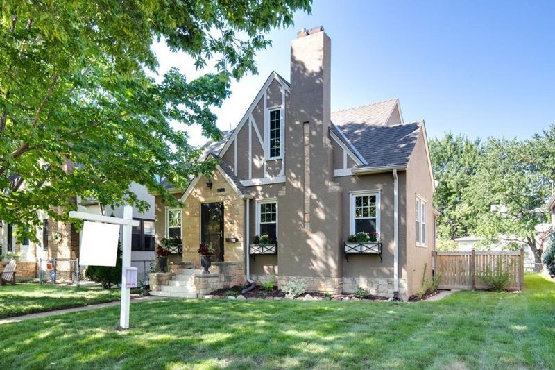 1804 Memorial Pw, Minneapolis, MN 55412