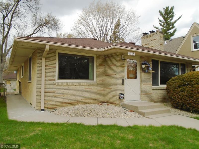 3218 Arthur St NE, Minneapolis, MN 55418
