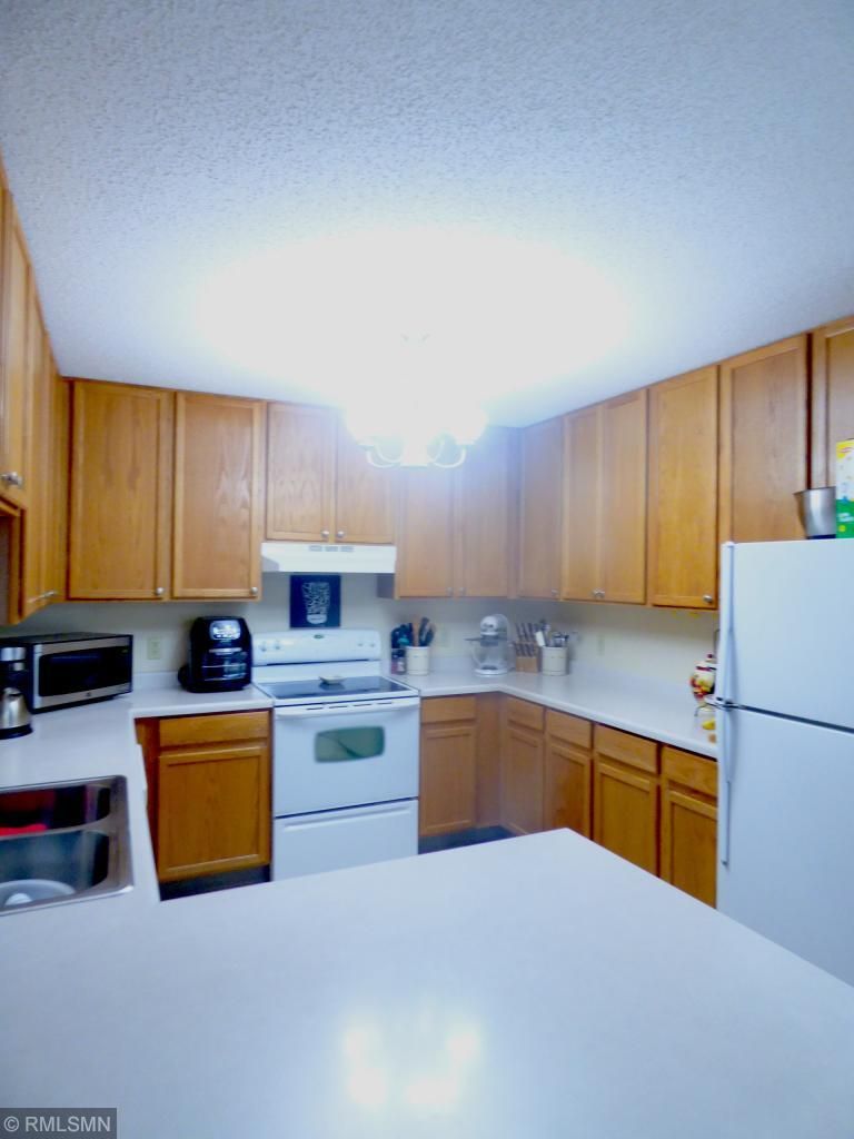 610 11th Ave NE #610, Waseca, MN 56093
