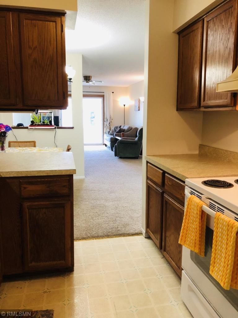 20290 Hunter Ct, Lakeville, MN 55044