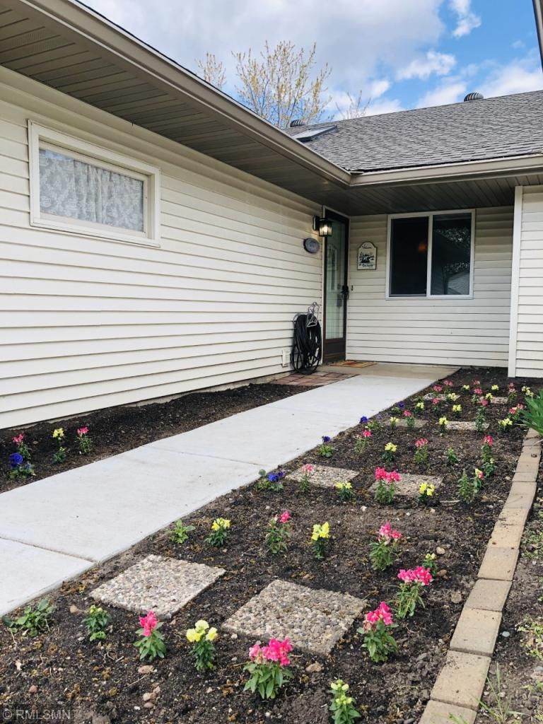 20290 Hunter Ct, Lakeville, MN 55044