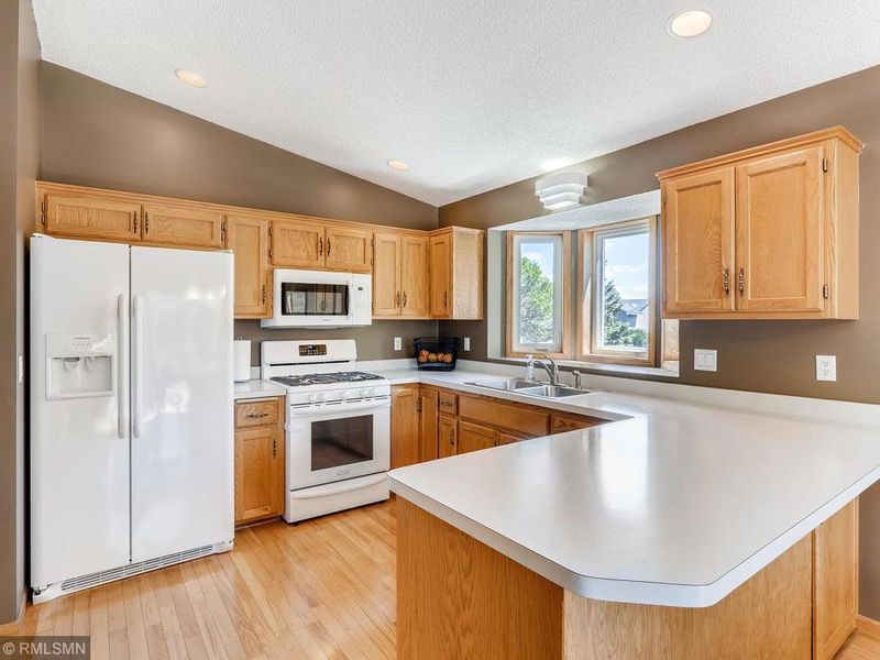 1210 143rd Ln NW, Andover, MN 55304