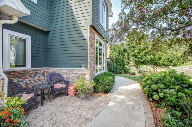 6573 Orchid Ln N, Maple Grove, MN 55311