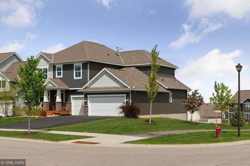8215 Ridge Rd, Victoria, MN 55386