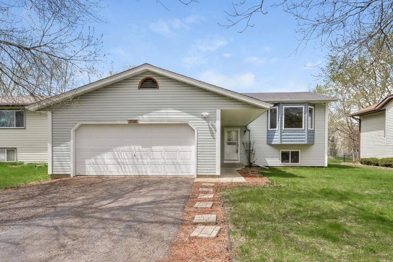 18105 Emerald Trl, Farmington, MN 55024