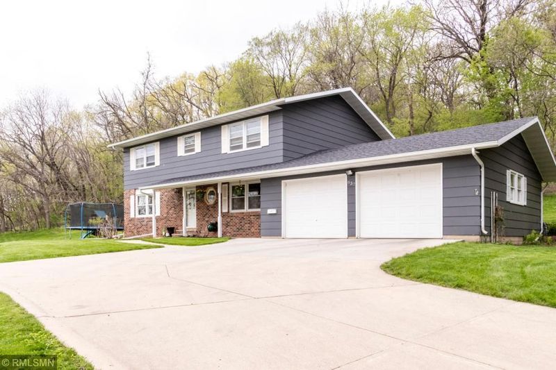 837 15 1/2 St NW, Rochester, MN 55901