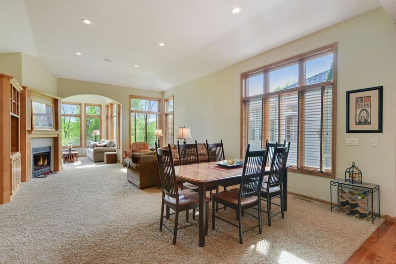 17083 Terrey Pine Dr, Eden Prairie, MN 55347