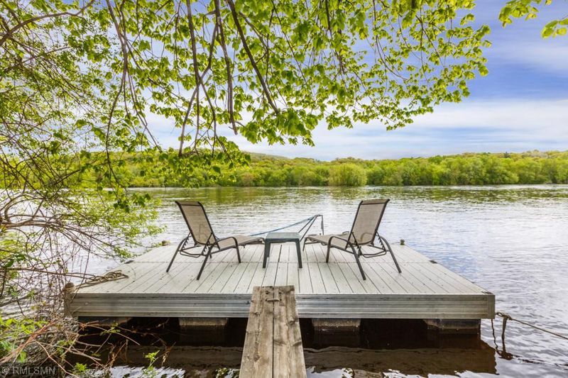 231 2nd St, Marine On Saint Croix, MN 55047