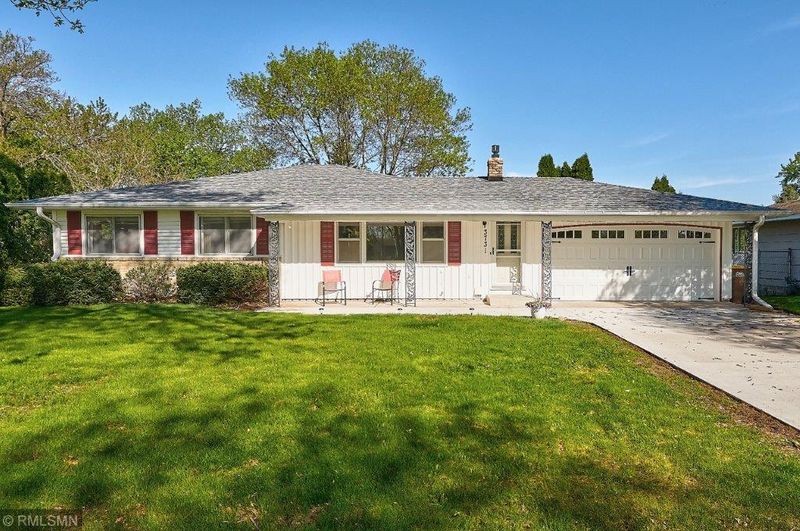 3731 Sun Ter, White Bear Lake, MN 55110