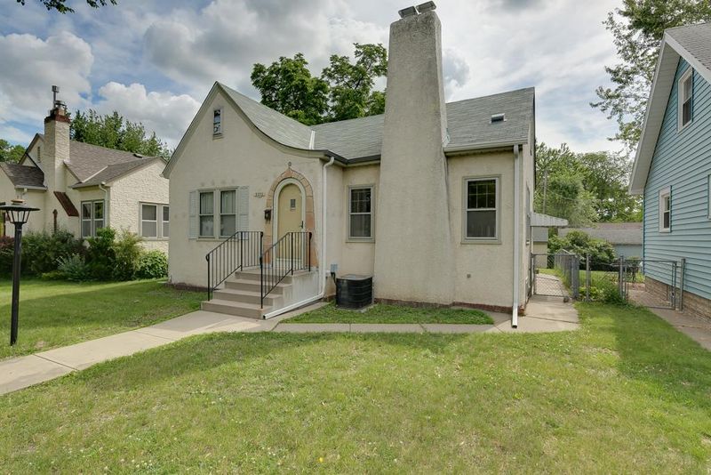 5353 36th Ave S, Minneapolis, MN 55417