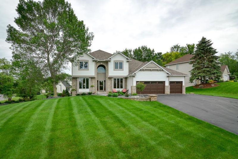 20596 Jura Trl, Lakeville, MN 55044