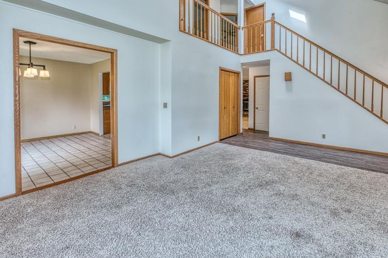 3833 Riverton Ave, Eagan, MN 55122