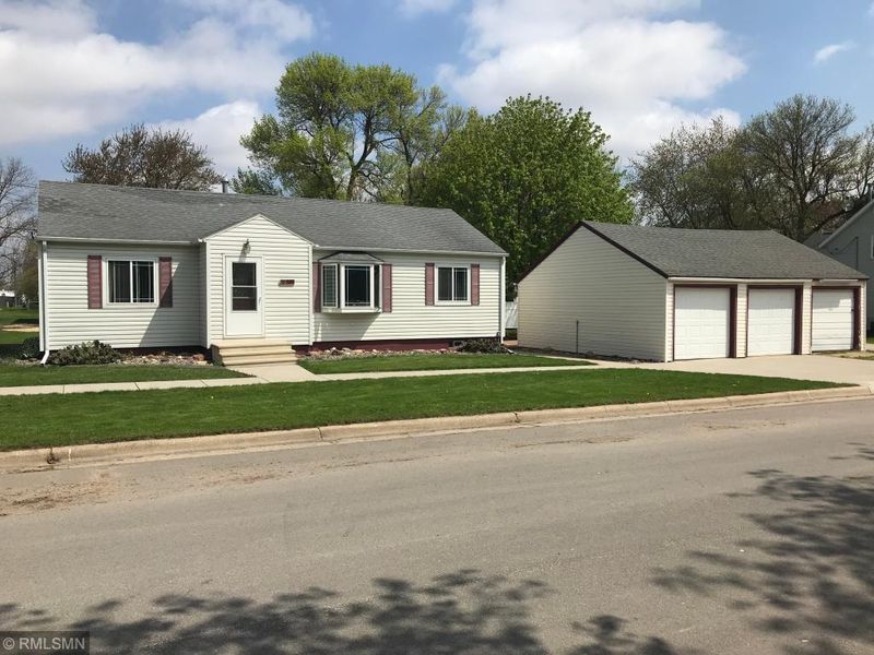 309 2nd Ave NE, Grand Meadow, MN 55936