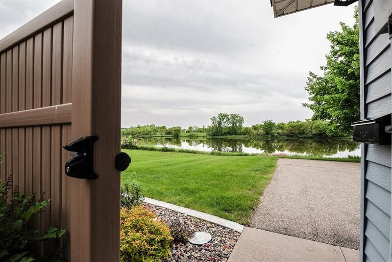 3475 Cloman Way E, Inver Grove Heights, MN 55076