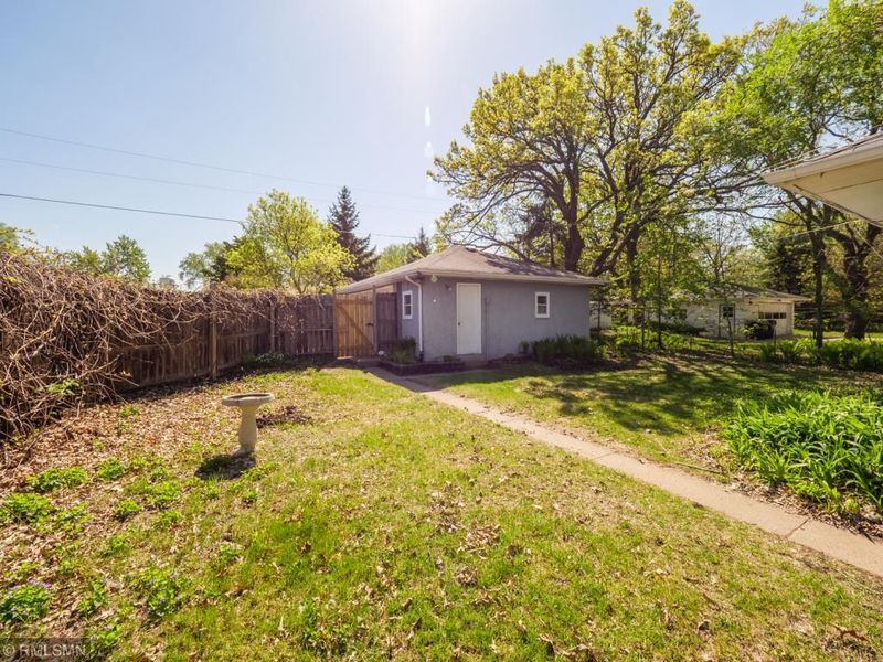 6081 4th St NE, Fridley, MN 55432