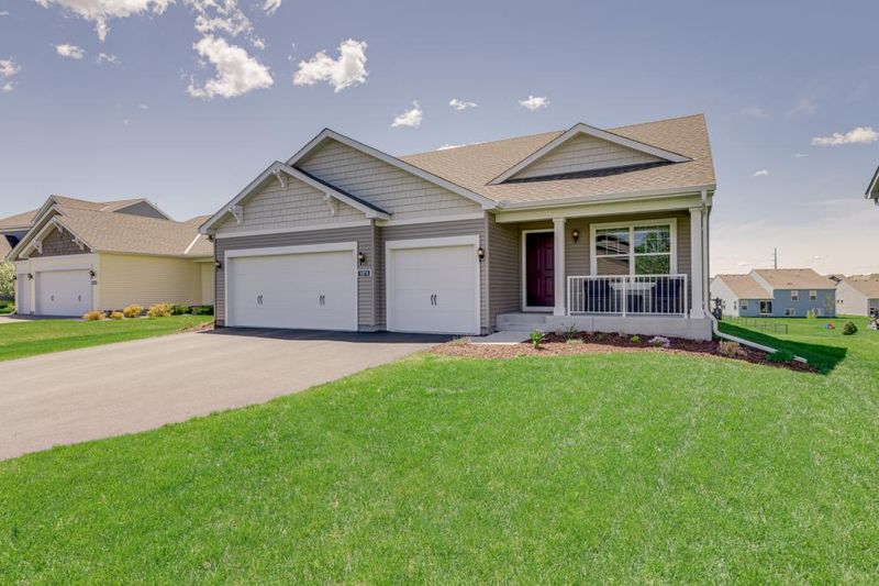 1074 139th St E, Rosemount, MN 55068